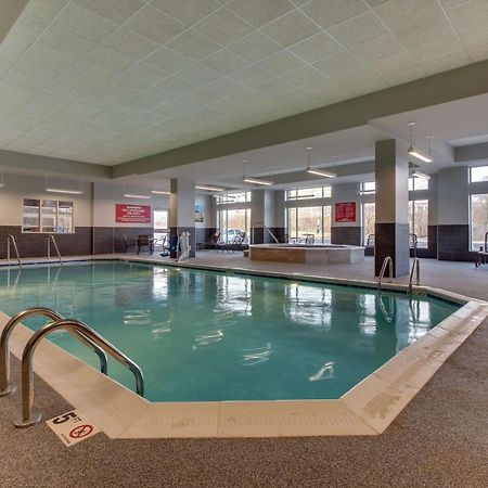 Drury Inn & Suites Columbus Polaris エクステリア 写真