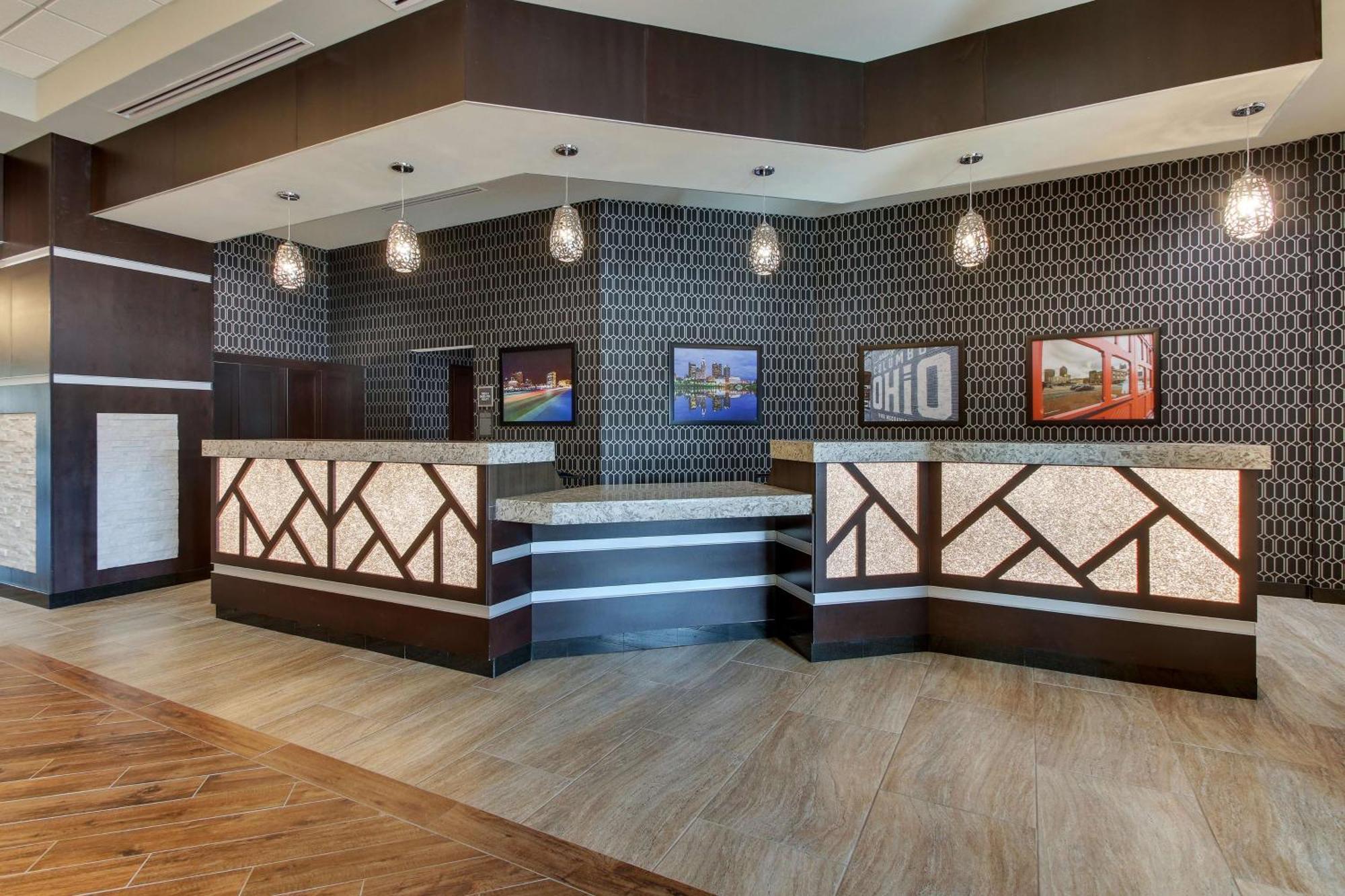 Drury Inn & Suites Columbus Polaris エクステリア 写真